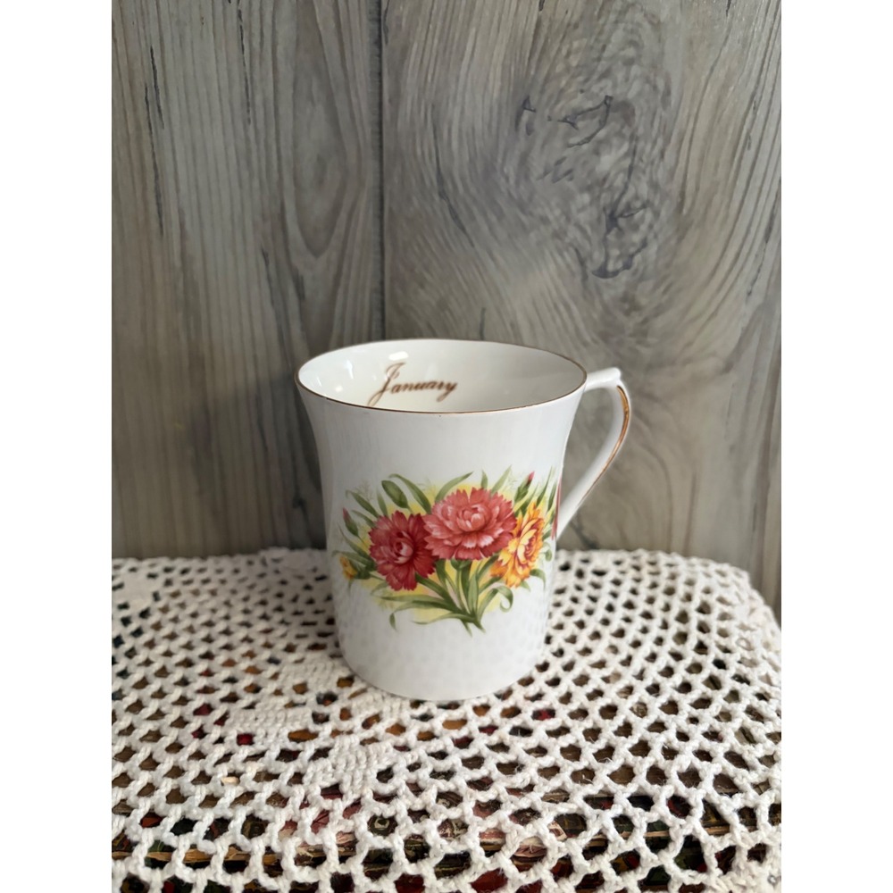 Royal Dover Bone China January Carnation Birthday Mug Made in England Gold Rim